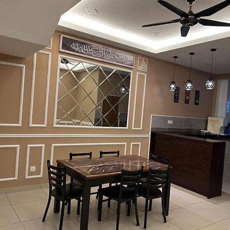 El Homestay Melaka Zewnętrze zdjęcie