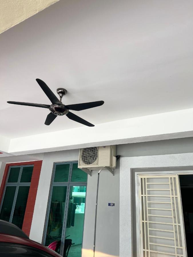 El Homestay Melaka Zewnętrze zdjęcie