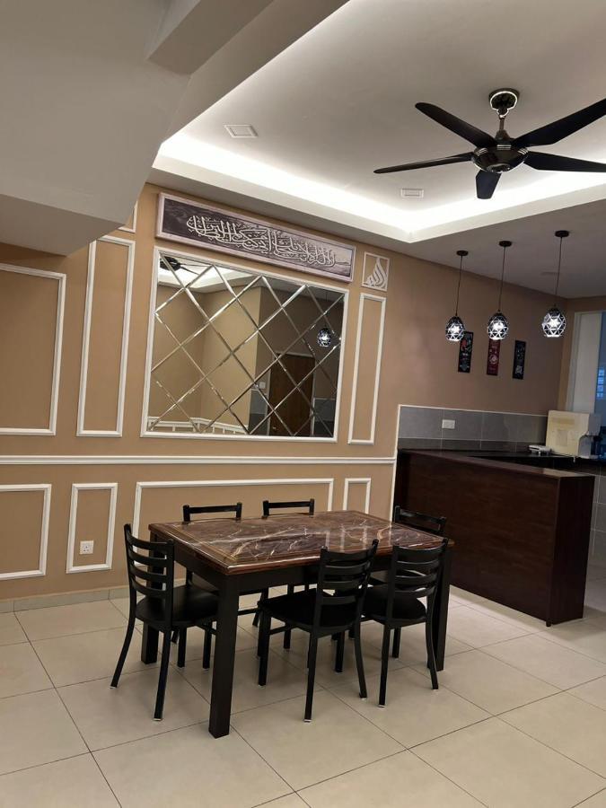 El Homestay Melaka Zewnętrze zdjęcie